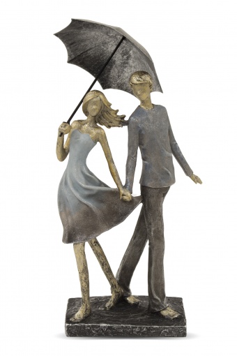 Статуэтка пары с зонтиком
